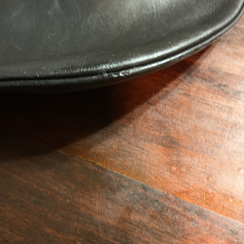 GUCCI Vintage Hobo Half Moon Bag - Picture 15 of 16